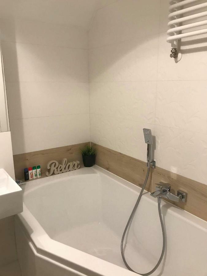 Black Rose Apartament Targi 3 Km, F-Ry Vat Kielce Luaran gambar